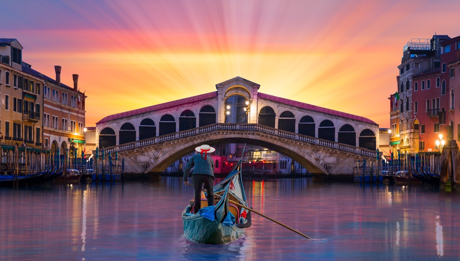 Venice is Sinking. Now There’s a Radical Plan to Lift the Entire City Above Rising Floodwaters
