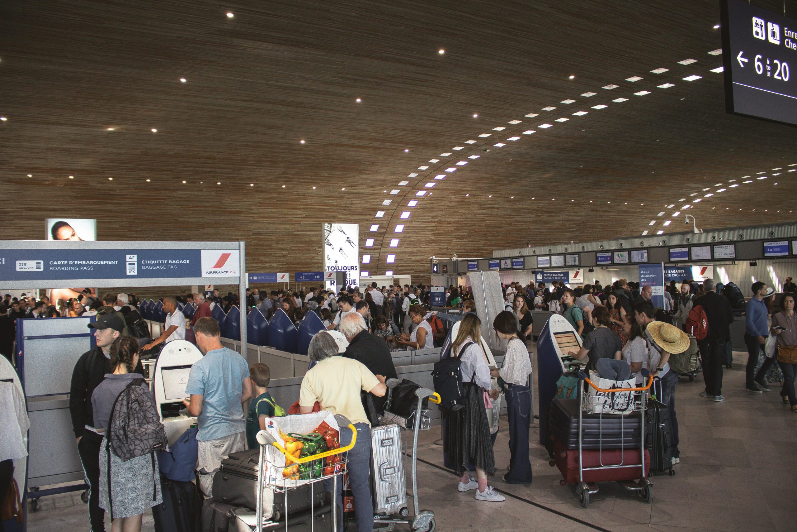 Fourth of July Travel: Booking Strategy and Best Destinations