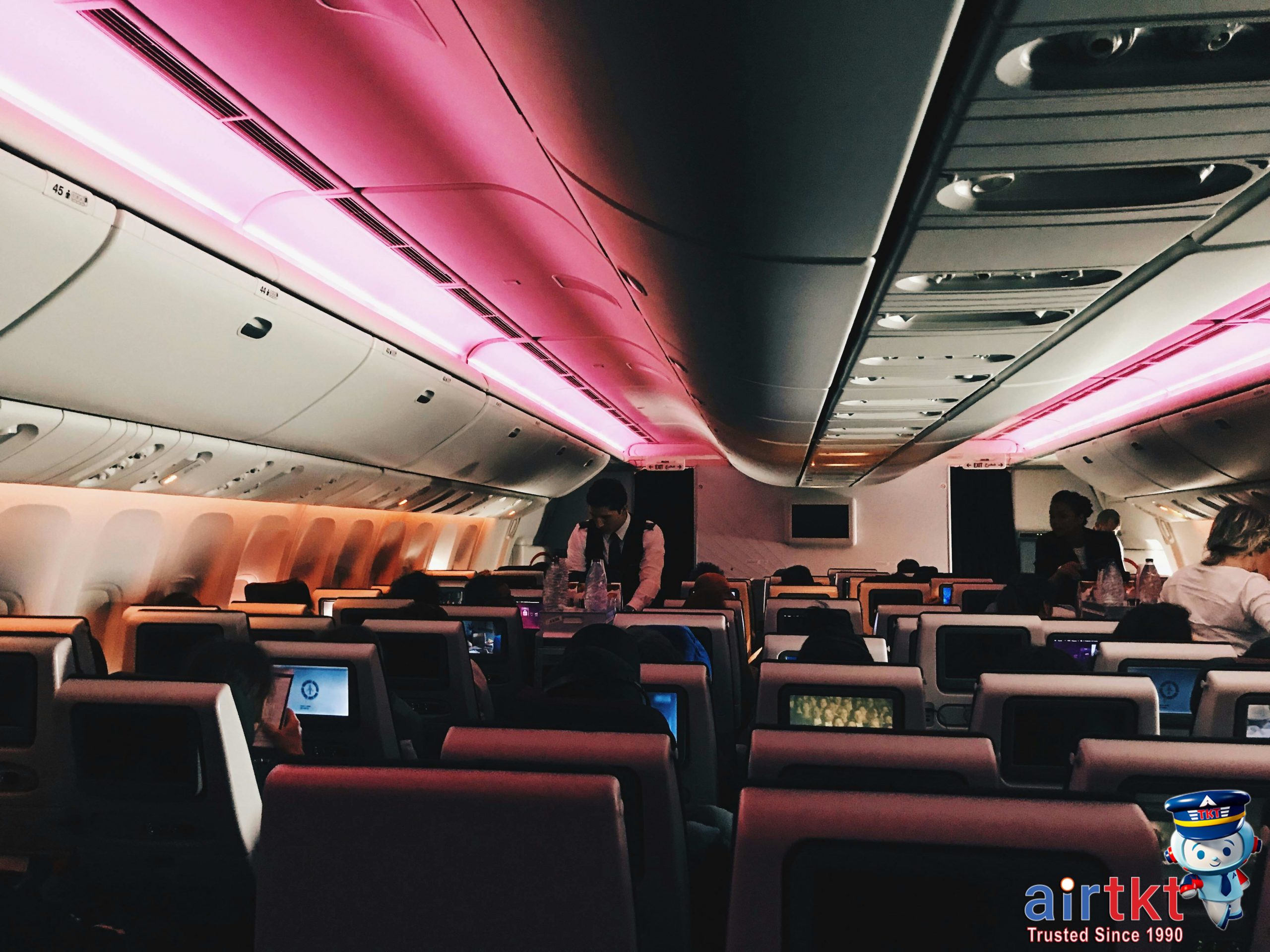 Red-Eye Flights & Early Birds: Trade Sleep for Savings