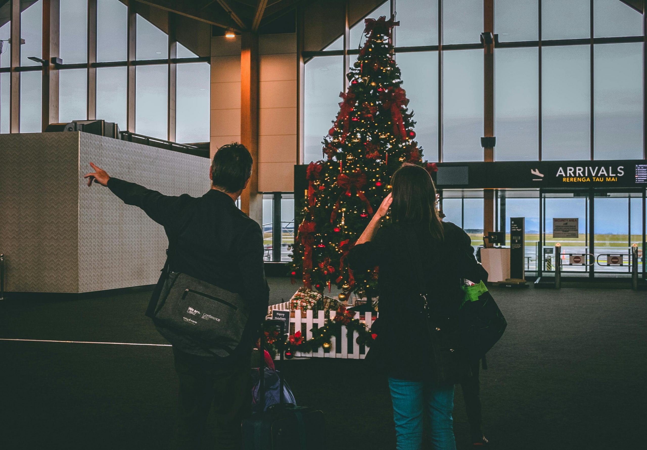 Christmas Travel: Booking Strategy and Best Destinations
