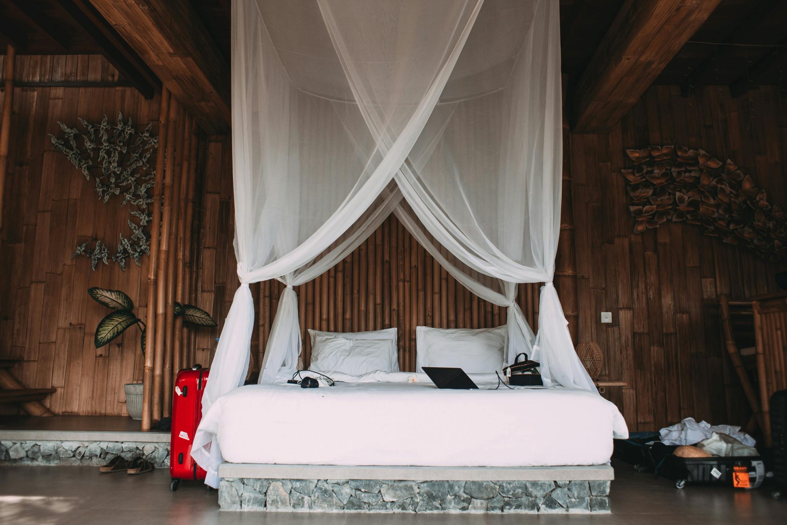 Hotel Points Maximization: Complete Hotel Booking Guide