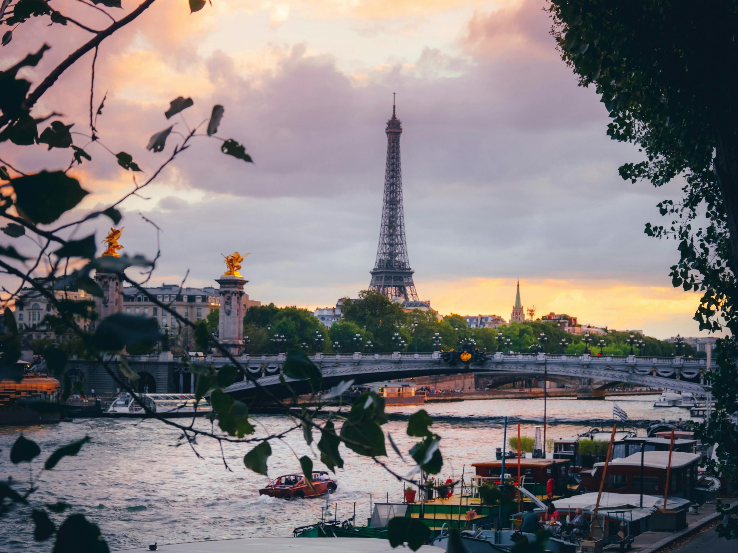 Luxury Travel Guide to Paris on a Budget