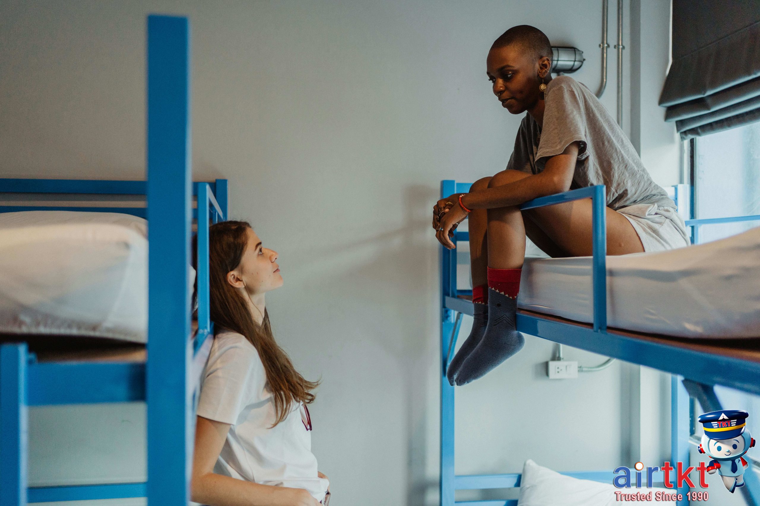 Airbnb vs Hotel vs Hostel: Choosing the Right Accommodation