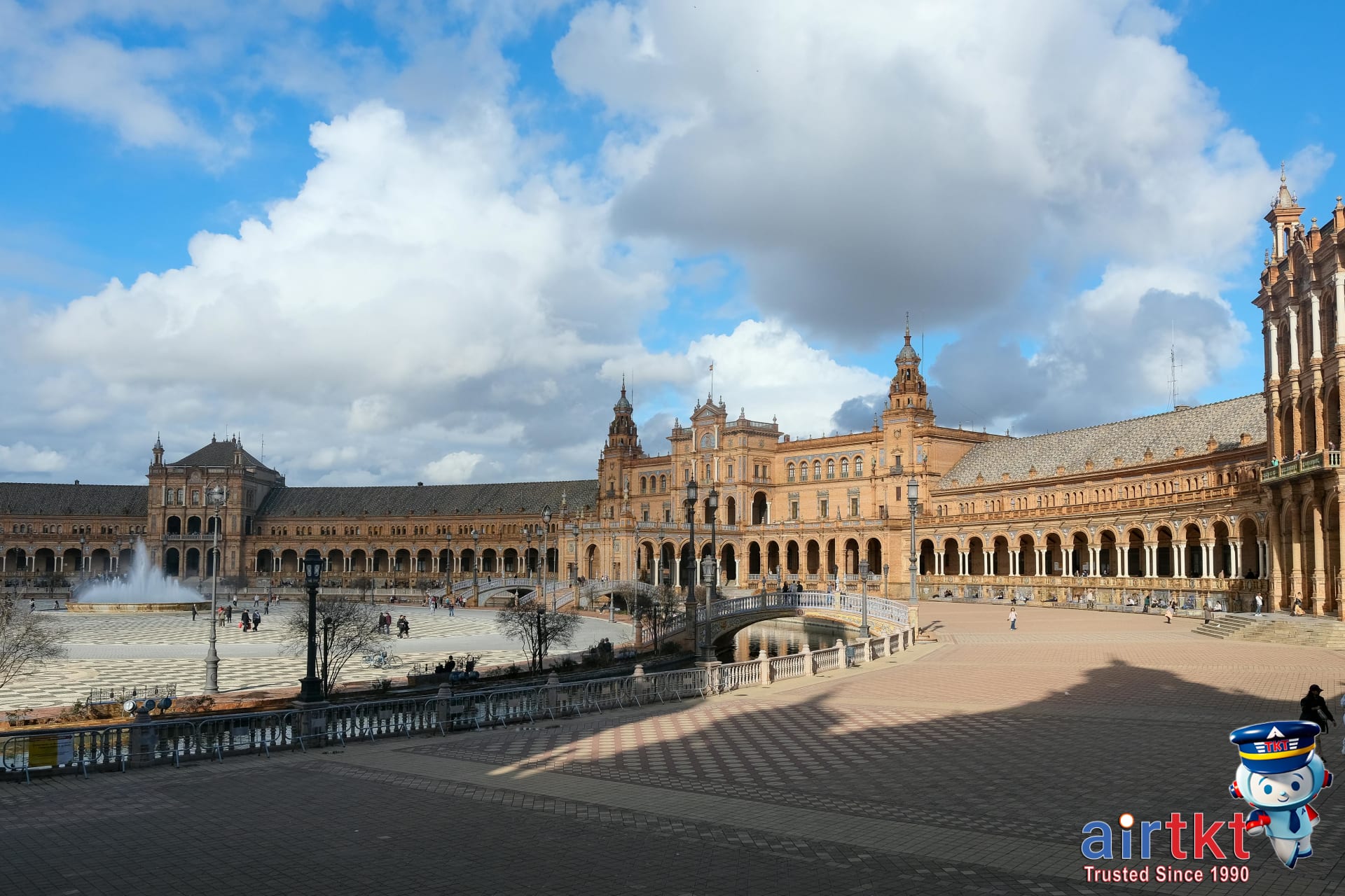 Seville First-Timer's Guide: Essential Tips and Must-Sees