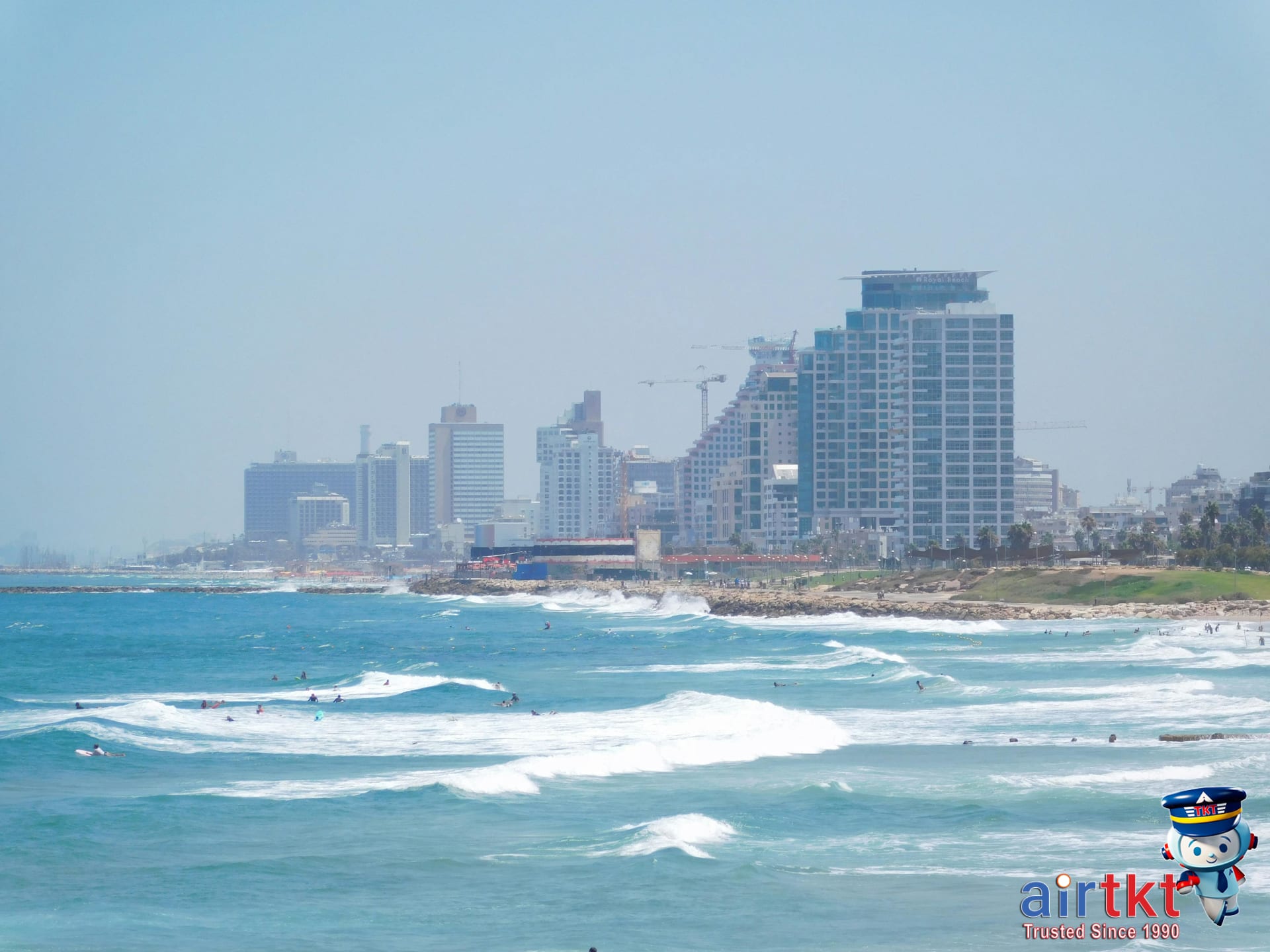 Tel Aviv First-Timer's Guide: Essential Tips and Must-Sees