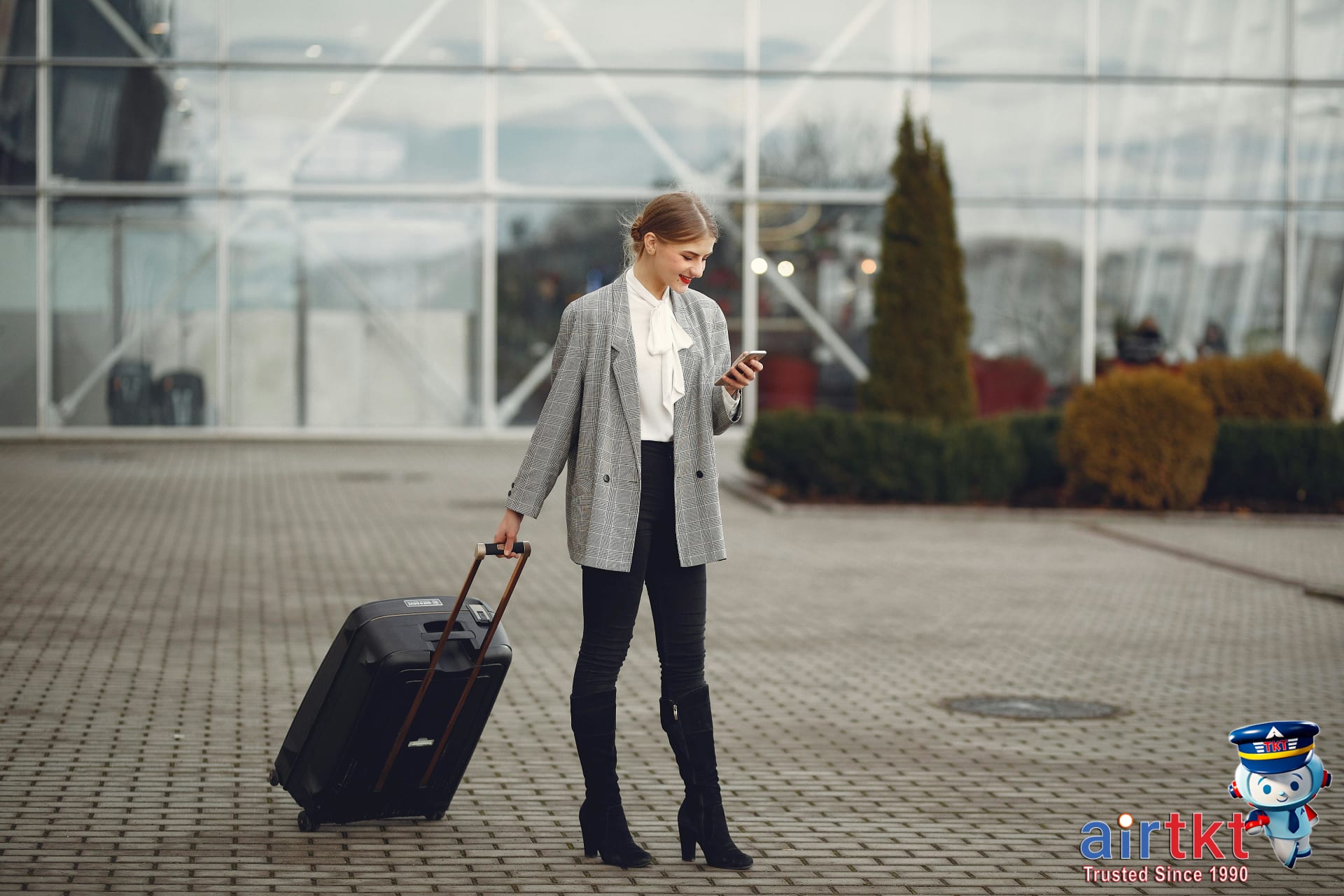 Emergency Contacts: Essential Travel Safety Guide