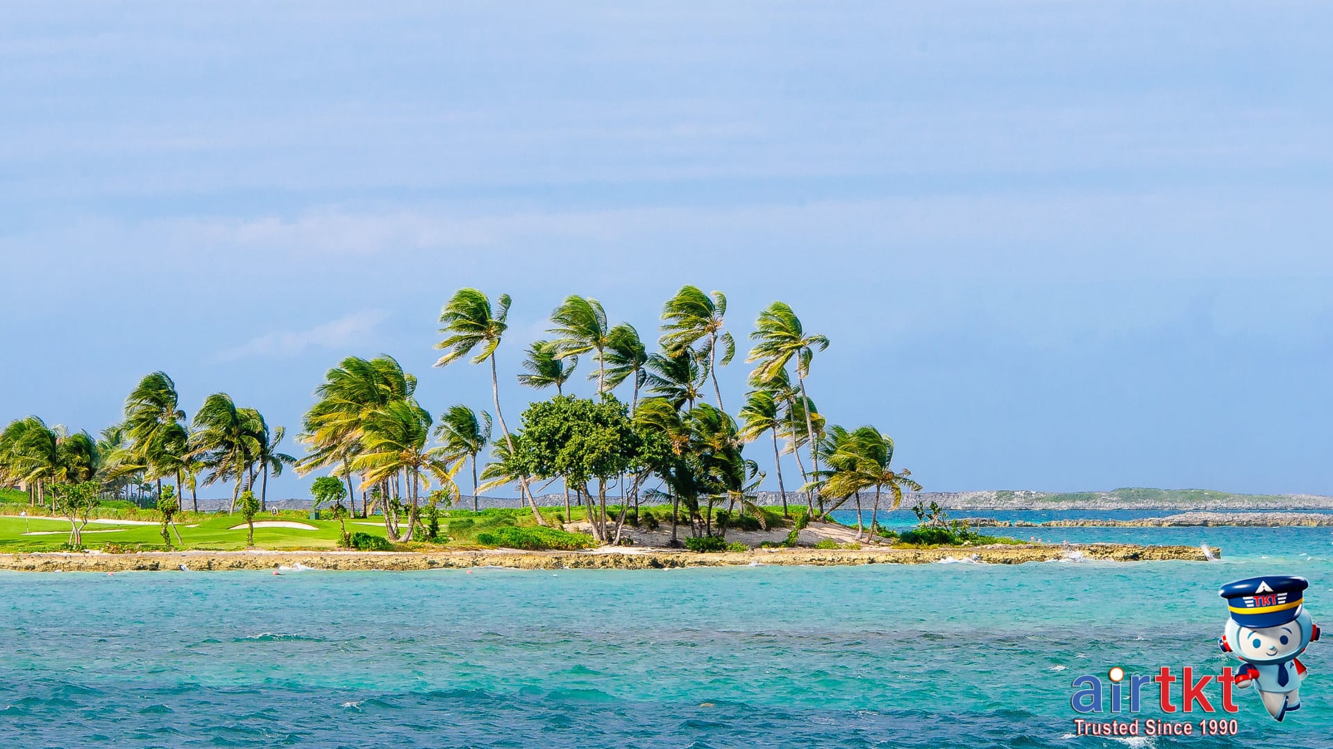 Bahamas Beach Paradise: From Nassau to the Swimming Pigs